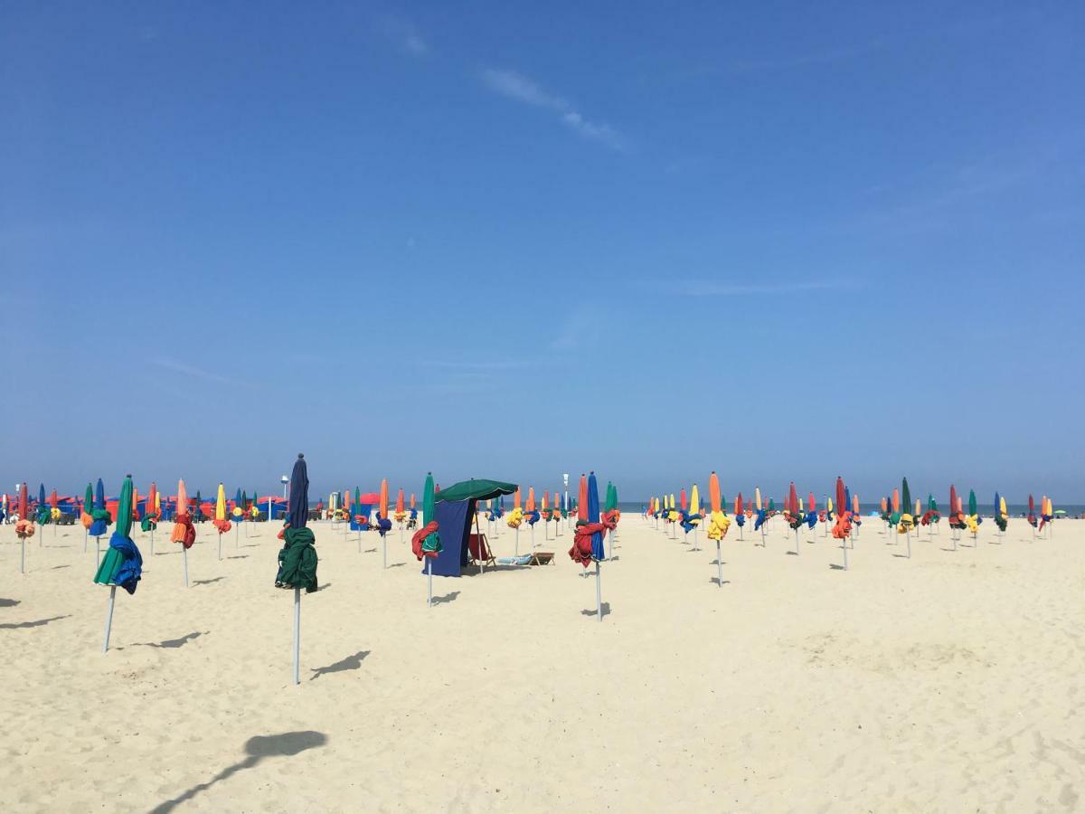 Apartmán L'Atelier Des Planches Deauville Exteriér fotografie